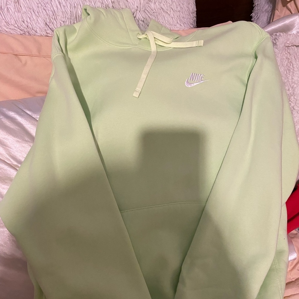 nike hoodie